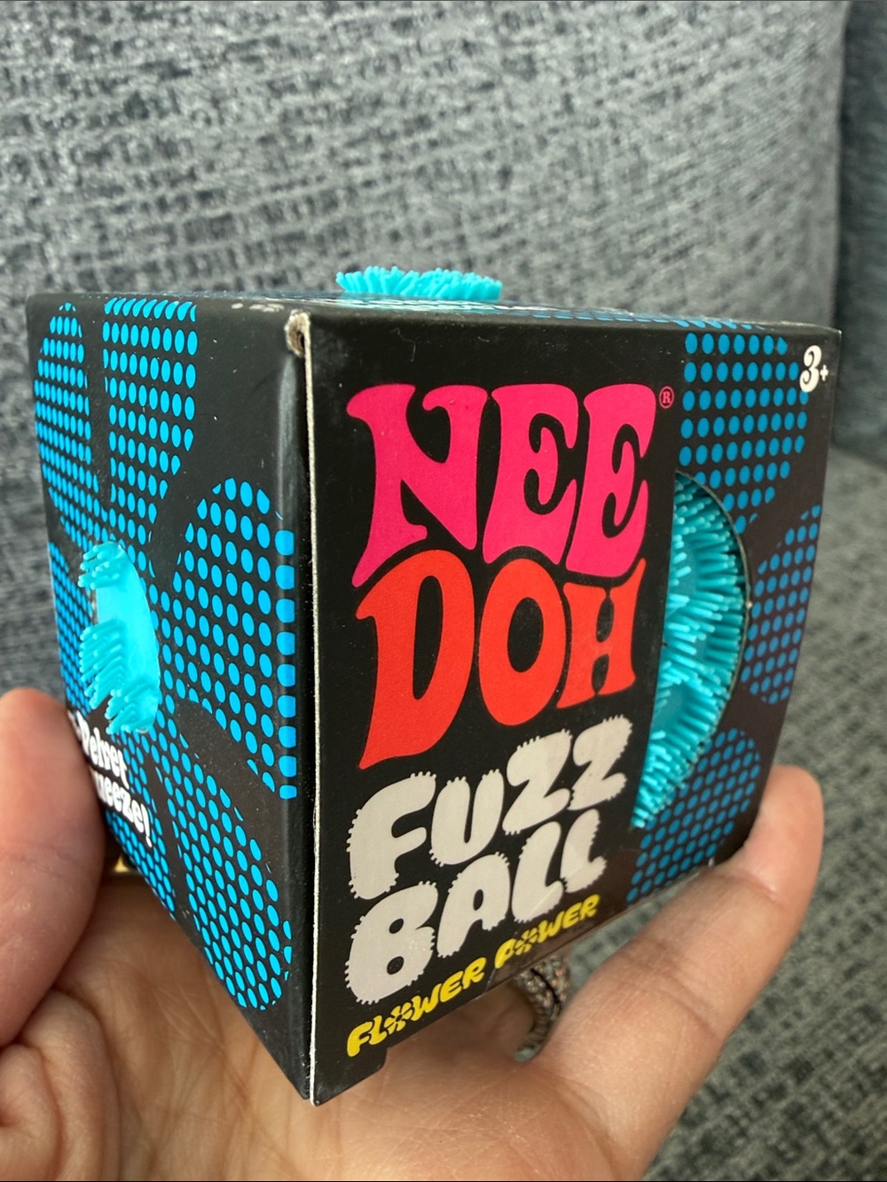 BNIB NeeDoh Fuzz Ball Flower Power, Blue